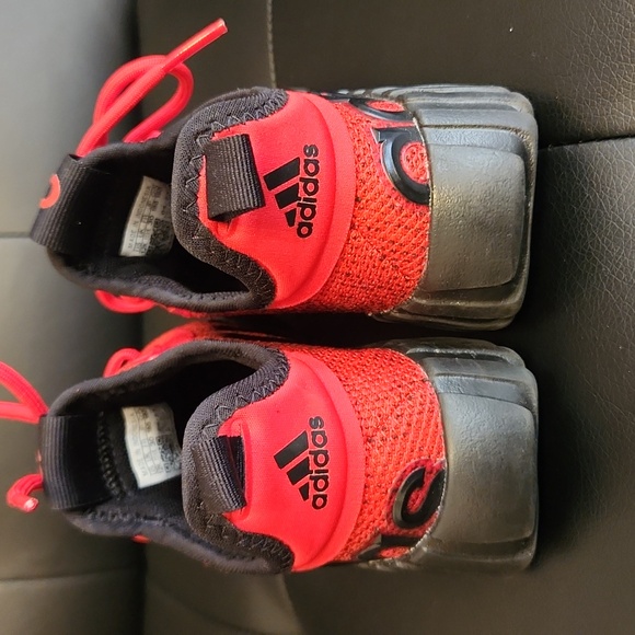 Adidas Kids Red and Black Sneakers - Picture 4 of 6